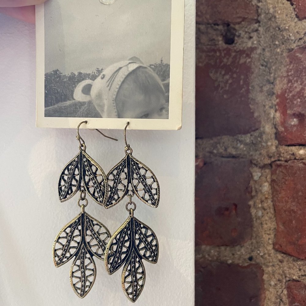 New Anthropologie Ear Leaf Drops